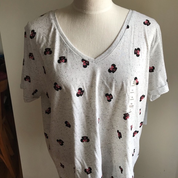 Disney Tops - Disney Minnie Mouse Shirt
